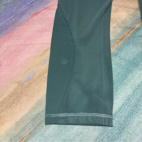 Lululemon Wunder Train Mesh Panel High-Rise Crop 21" - Picture 8 of 10